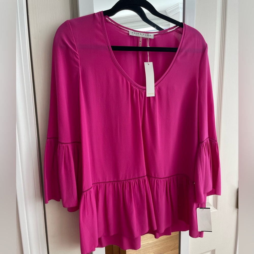 Trina Turk Pink Scoop Neck blouse Size M NWT